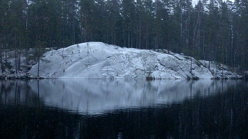 winter lake snow reflection forest espoo finland geotagged december u fin 2014 uusimaa nyland esbo luukki kaitalampi 201412 20141221 geo:lat=6032208622 geo:lon=2466194898