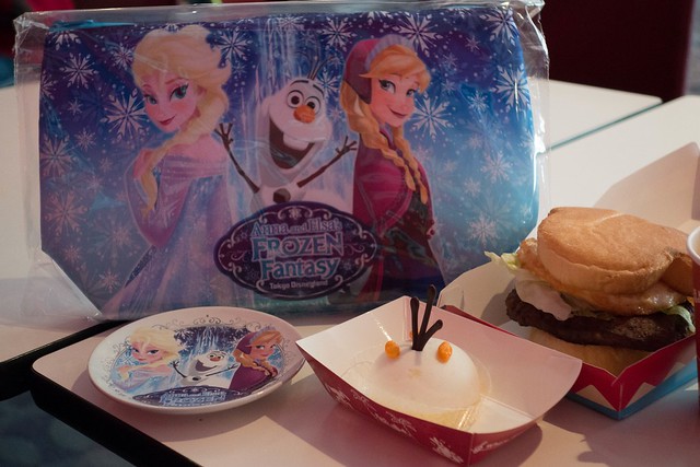Anna and Elsa' Frozen Fantasy at Tokyo Disneyland