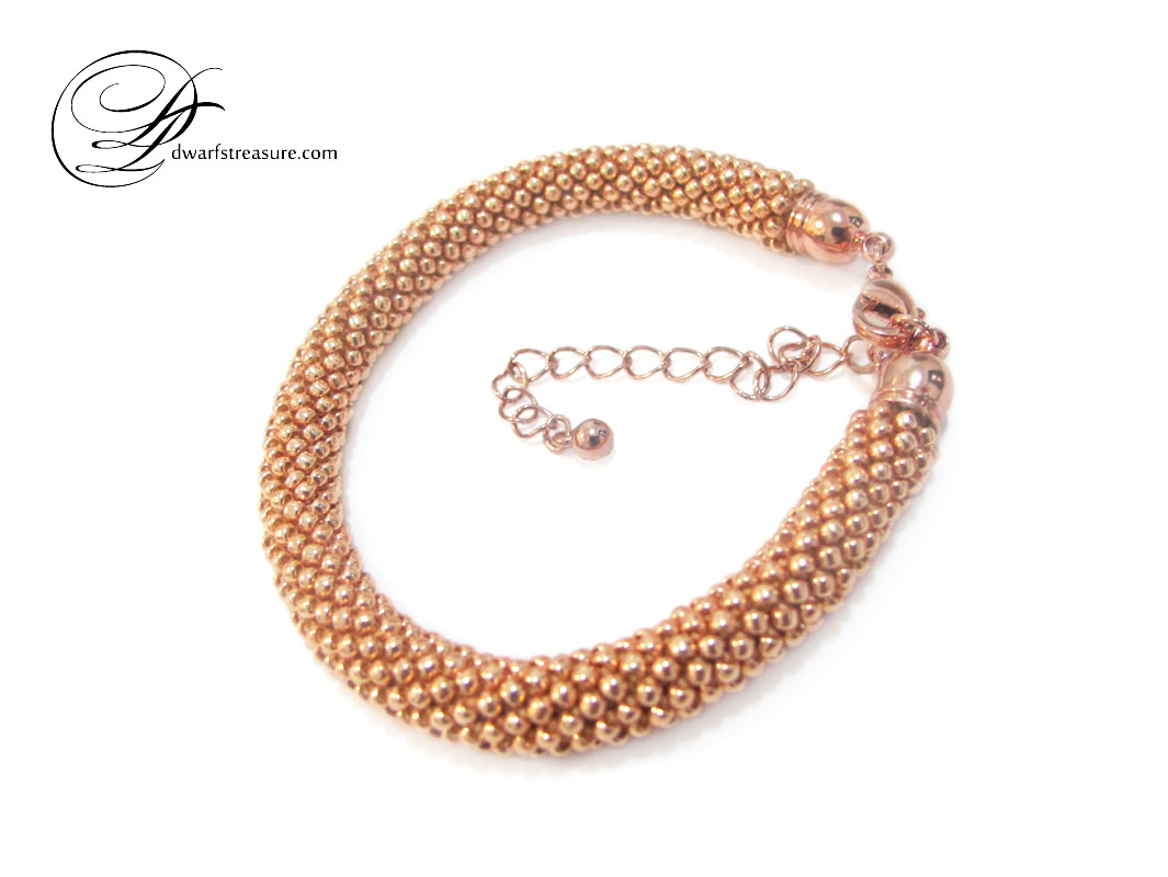 Fashionable rose gold beaded bangle bracelet