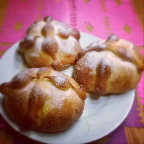 bakery tradition pandemuerto