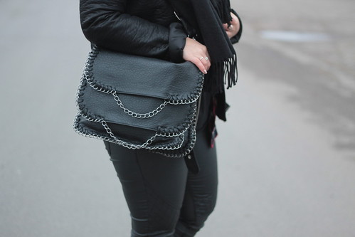 tasche-ketten-newyorker-blogger-fashionblog-schwarz-silber-outfit