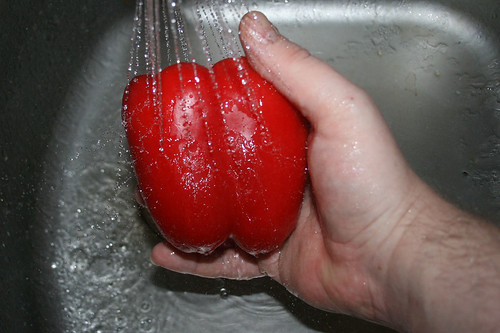 21 - Paprika waschen / Wash bell pepper