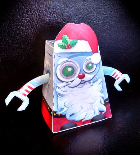 Robot Santa Papercraft Model
