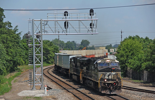 trains railroads norfolksouthern marionohio norfolksoutherntrains nssanduskydistrict ns7648 nsinmarionohio