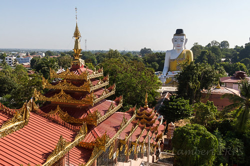 pagoda buddhism pyay myanmarburma republicoftheunionofmyanmar bagoregion theshwesandawpagoda