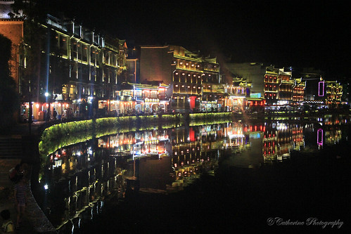 china travel reflection shop river landscape oldbuildings hunan waterscape lightings phoenixancienttown