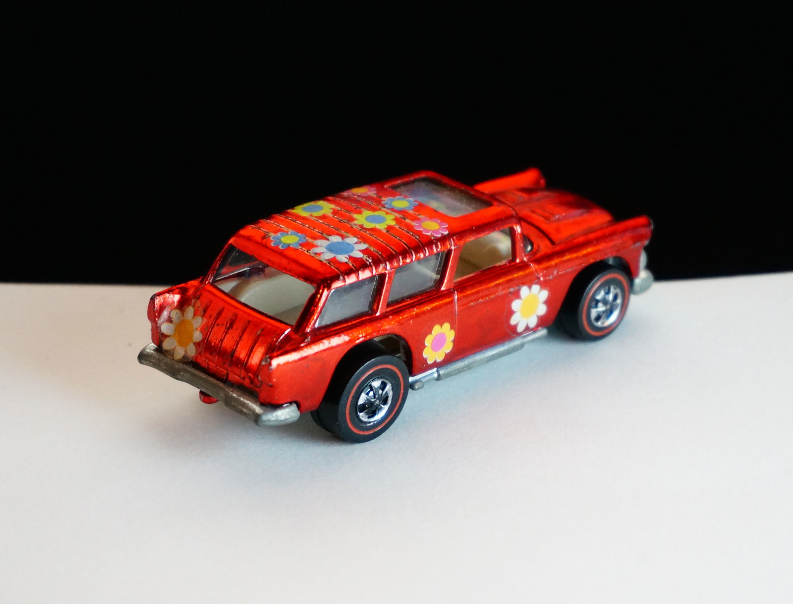 Hot Wheels Redline Red Classic Nomad