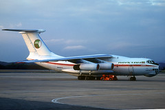 Airstan IL-76TD RA-76842 GRO 17/10/1997