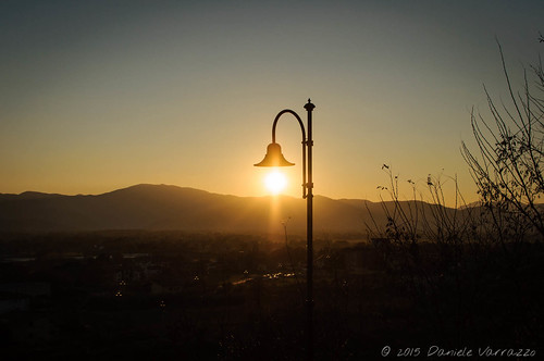 sunset italy lamp silhouette lazio piedimontesangermano