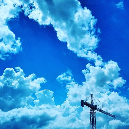 clouds square texas houston cranes squareformat clarendon newgrowth iphoneography samsung7 instagramapp uploaded:by=instagram