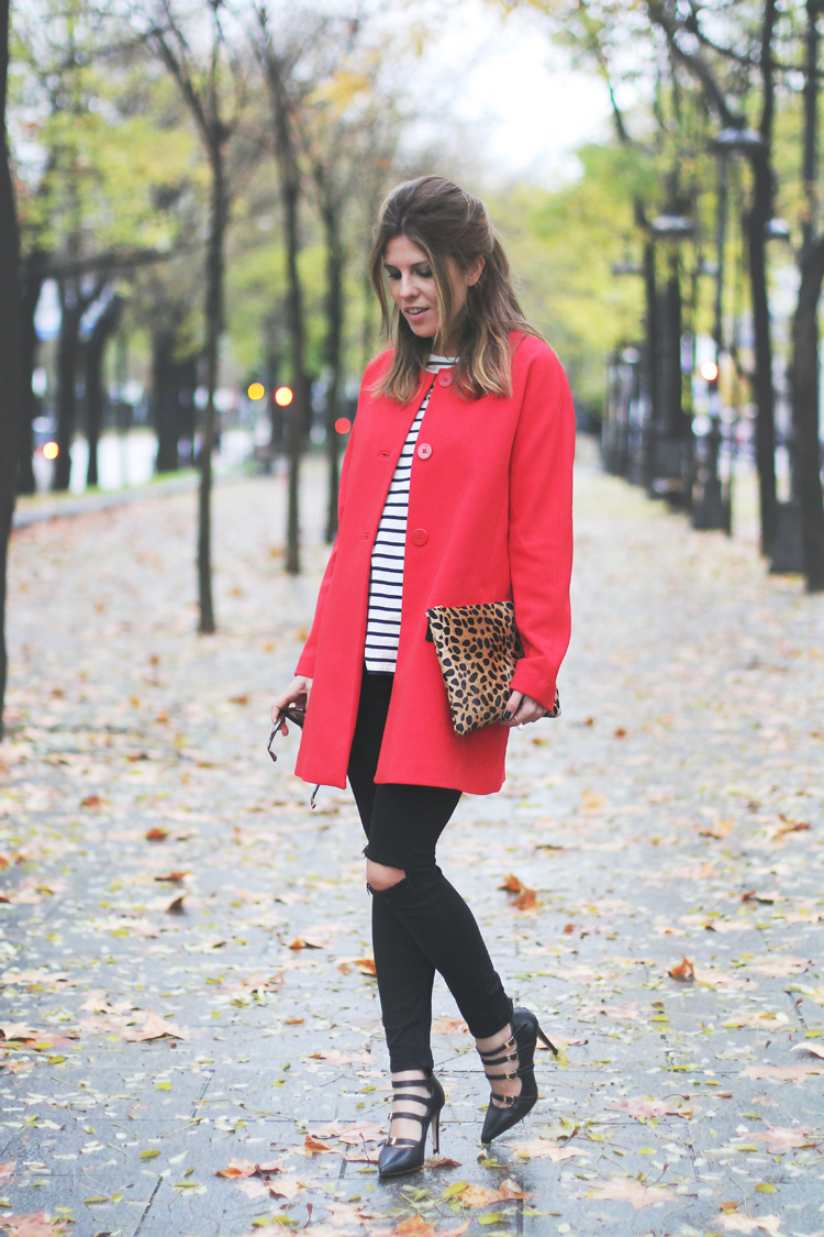 red-coat-street-style-2