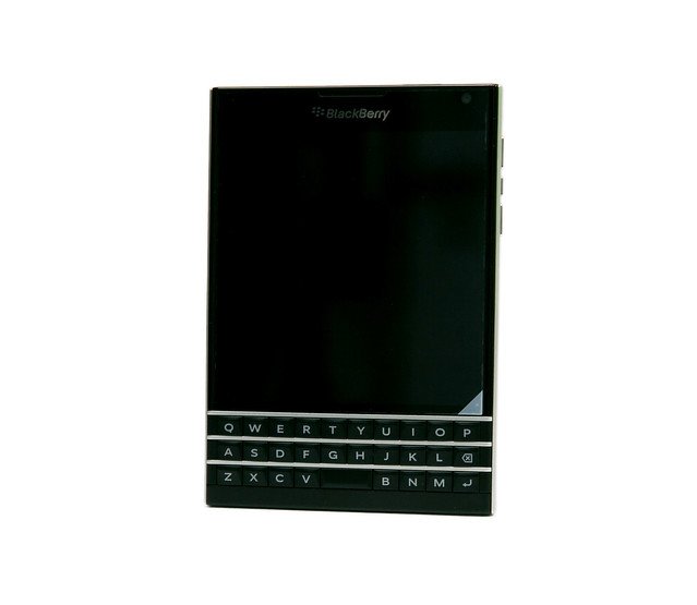 最正的手機 BlackBerry Passport (Q30) 高畫質開箱 @3C 達人廖阿輝