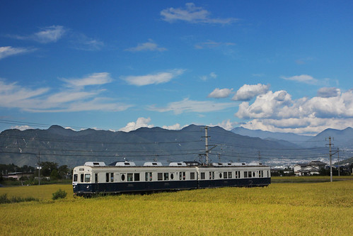 city sky cloud electric japan clouds train landscape cloudy railway trains line transportation 日本 railways 空 ueda bessho 上田 上田市 上田電鉄