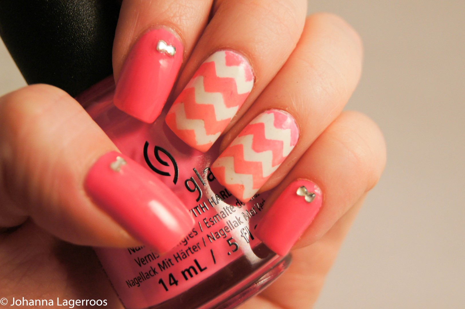 pink chevron nails