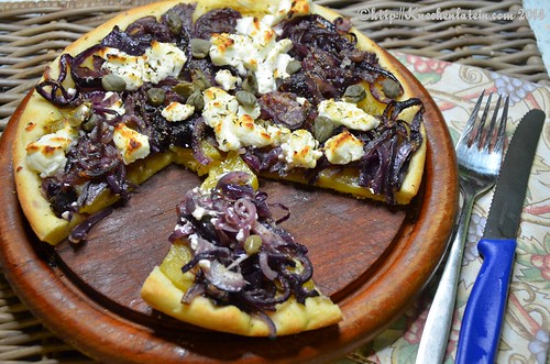 Yellow beet, goat’s cheese and caper pizza from Diana Henry (1)