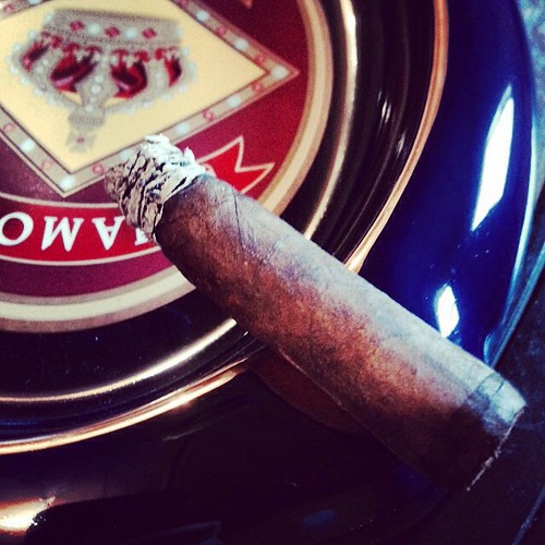 #nowsmoking unbanded #Pepin from 09 #cigar #cigarporn #cigarsnob #cigarlife #cigaraficionado #botl