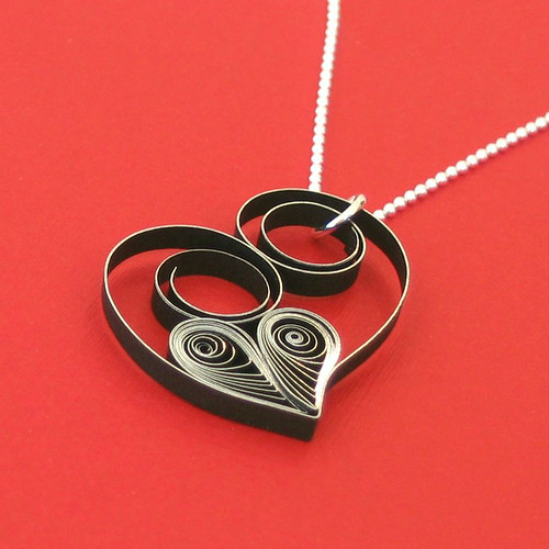 Quilled Asymmetric Heart Necklace Tutorial