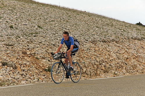 road mountain man france guy bicycle montagne europe cyclist performance july paca route summit provence homme vaucluse ventoux 2014 sommet montventoux meteorry bicyclettes provencealpescôtedazur provencealpescôted’azur saintlégerduventoux