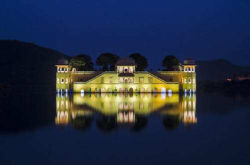 longexposure reflection palace rajas jaipur rajasthan afterdark jalmahal mansagarlake symmetricity rajeshvijayarajan nikond7000 rajeshvijayarajanphotography rajeshvj