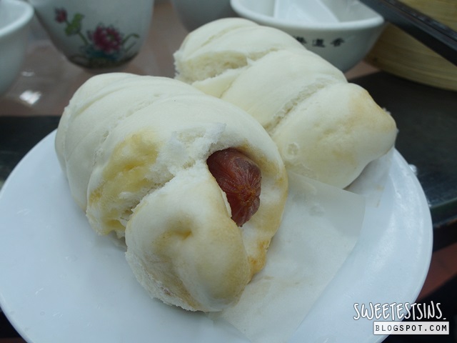 lin heung tea house sausage bun