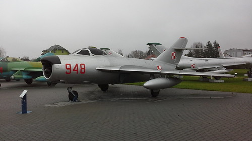 948 Mikoyan-Gurevich MiG-17 Deblin 22-11-14