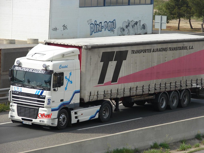 TT (Transportes Almacenes Transitarios) (Parets Del Vallès) (Barcelona) 16098199220_ee4d20bcdd_c