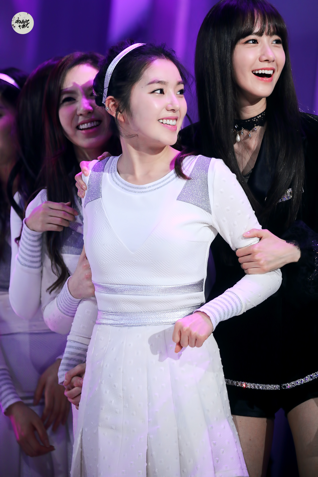 [PIC][31-12-2014]Hình ảnh mới nhất của SNSD từ Đại nhạc hội cuối năm - "2014 MBC Gayo Daejun"  15544503743_ca60527849_o