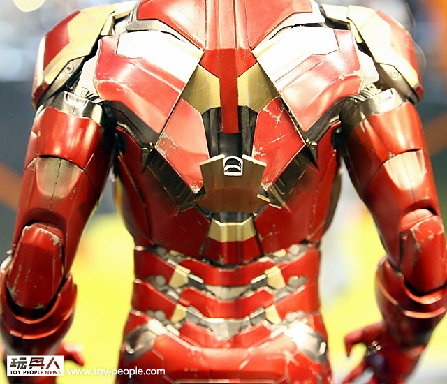 [Hot Toys] Avengers: Age of Ultron - Iron-Man mark 43 1/4 Scale - Página 2 16028332286_43fd787977_b
