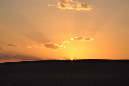 sky sunlight sunrise sand desert dune middleeast oman sanddunes desertlandscape wahibasands raysofsunlight desertscene arabianpeninsula