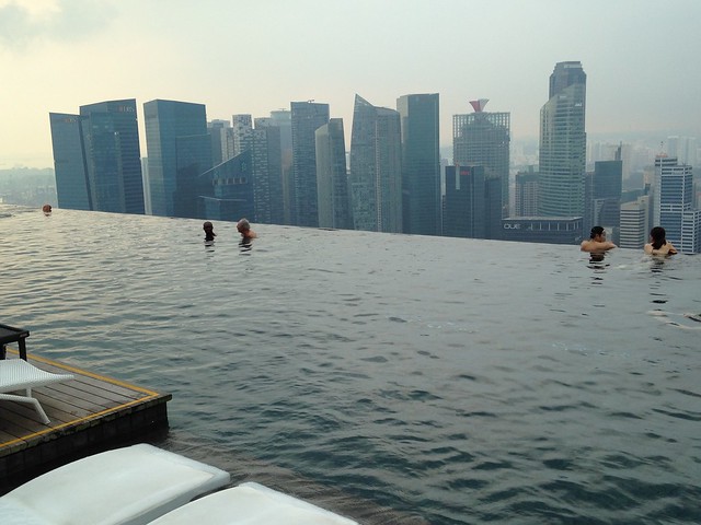 Singapour, hotel Marina Sand Bay, la piscine au 57 eme étage