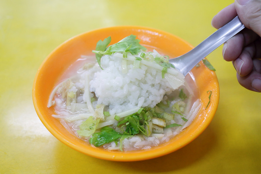 20141203萬華-古早味鹹粥、米粉湯 (16)
