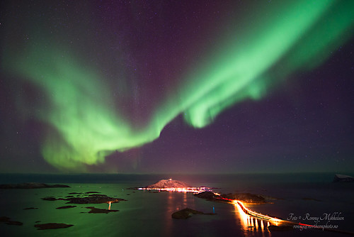 light norway night norge aurora northern natt borealis tromsø troms nordlys kvaløya sommarøya yttersia northernphoto