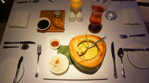 Taste of Traditional Balinese Curry at Seminyak Kitchen, Bali