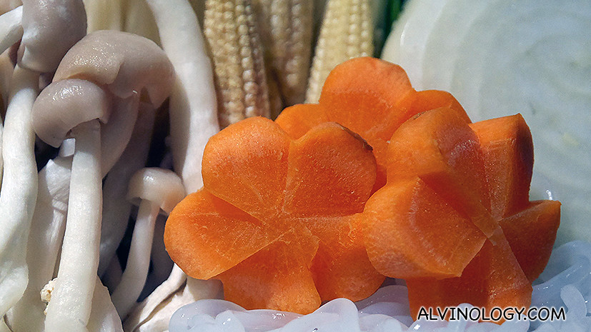 Cute flower-shaped carrots 