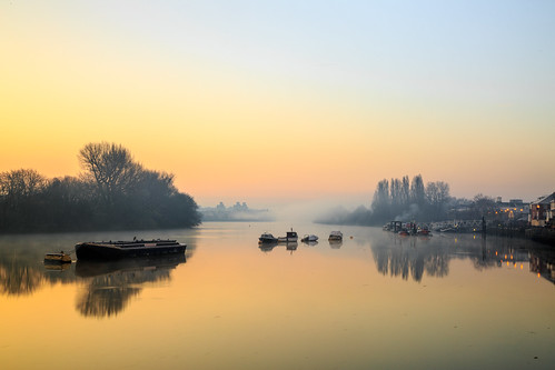 longexposure sun london thames sunrise canon river boat riverthames chiswick canon24105mm