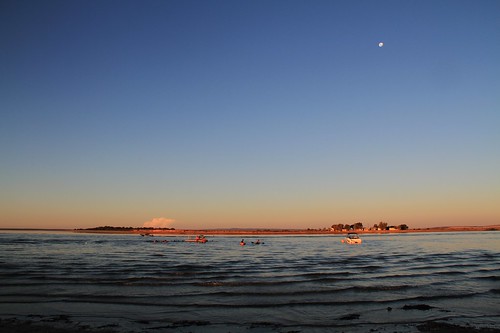 sea sky moon beach water evening twilight southaustralia portbroughton fishermansbay spencergulf