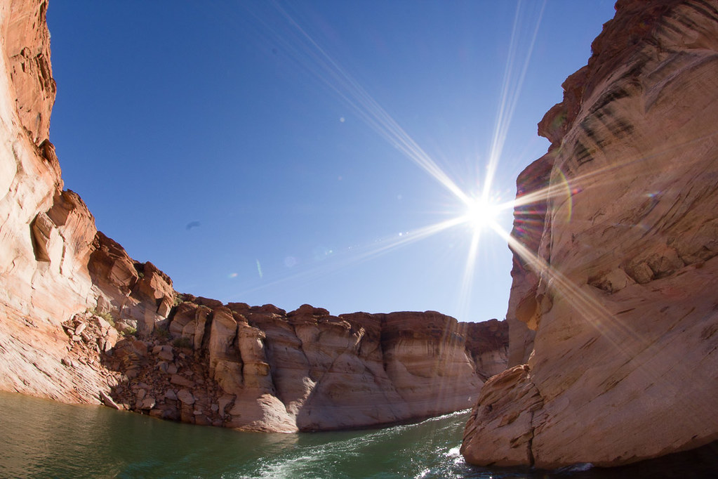 Views from Lake Powell tour boat