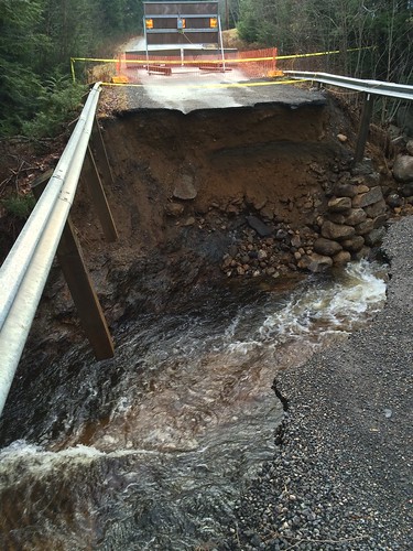 road bridge flooding lunenburg 2014 fllod december11 bruhm