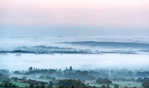 morning light mist misty fog landscape nikon mood foggy layers worcestershire nikkor greatmalvern malvernhills 70200mmf4 d610 jactoll malvernmist nikonfxshowcase