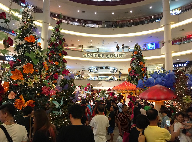Merry Christmas decorations-2015-Mid-Valley (3)