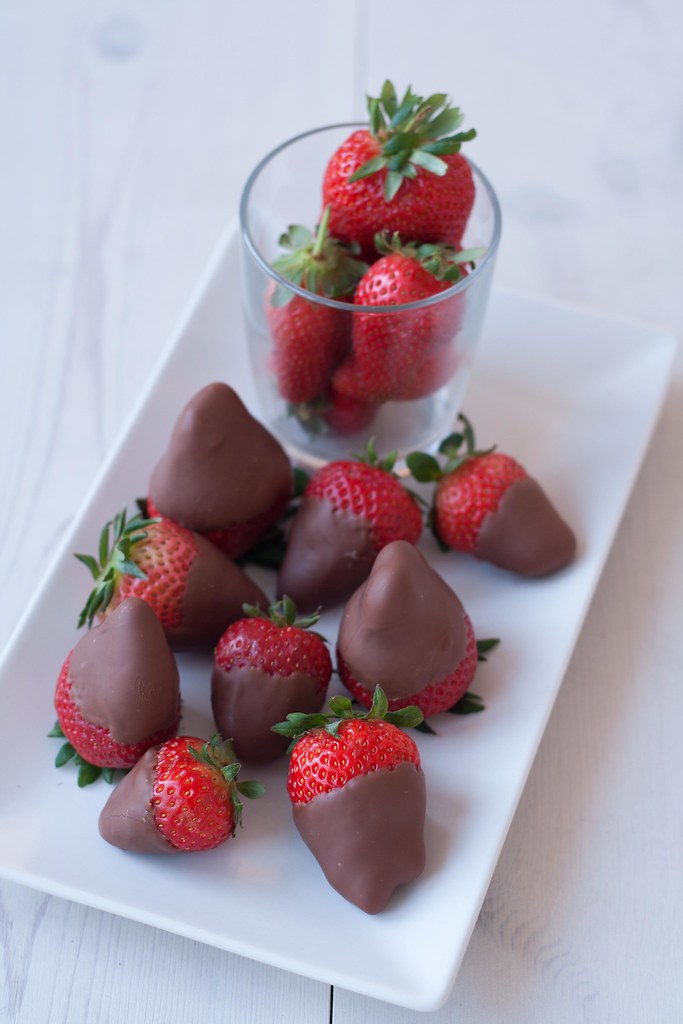 Recipe for Homemade Chocolate Covered Strawberry