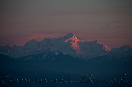 mountain france alps montagne alpes sunrise montblanc coucherdesoleil gex rhônealpes