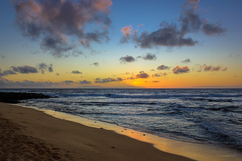 ocean beach clouds sunrise canon landscape hawaii waves oahu pacificocean dslr sandybeach t2i