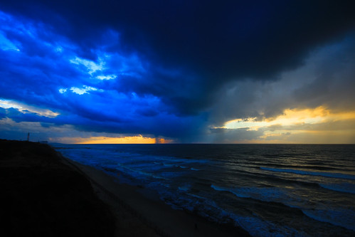 light sunset sea storm beach nature weather clouds canon israel telaviv shadows seascapes sigma wideangle stormy bluesky beaches rough canondslr stormyweather roughsea ultrawideangle sigma1020 powerfulnature canon600d canont3i canonkiss5 sunsetstormtelavivbeachisrael