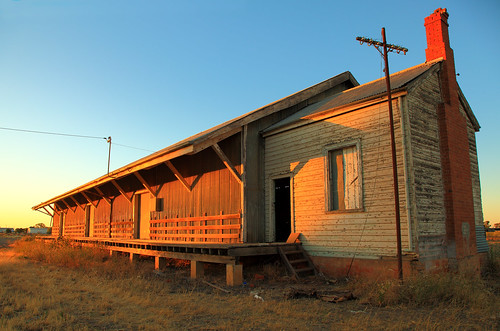 sunset building heritage abandoned rural closed dusk rustic railway australia newsouthwales disused hay derelict decaying galvanisediron