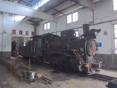china railroad abandoned train asia engine rail railway trains steam disused locomotive sichuan c2 railways gauge narrow 210 218 080 gassteam rongshan