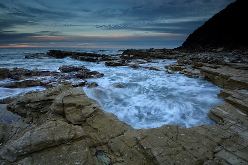 ocean sky seascape sunrise rocks australia newsouthwales watermovement swanseaheads nikon1635mmf4 chalkybeach nikond750