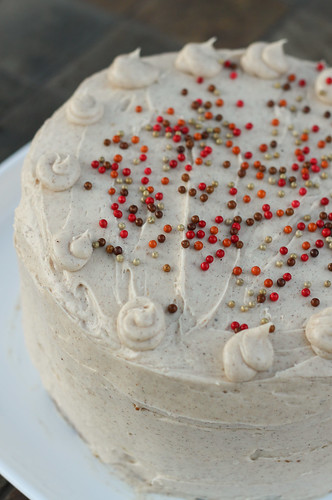 Pumpkin Cheesecake Cake with Spiced Cream Cheese Frosting
