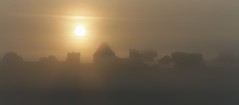 Levé de soleil sous la brume - Château de Rosemont 1