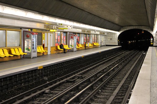 Paris - Metro - Station Franklin D. Roosevelt (Champs Elysees)